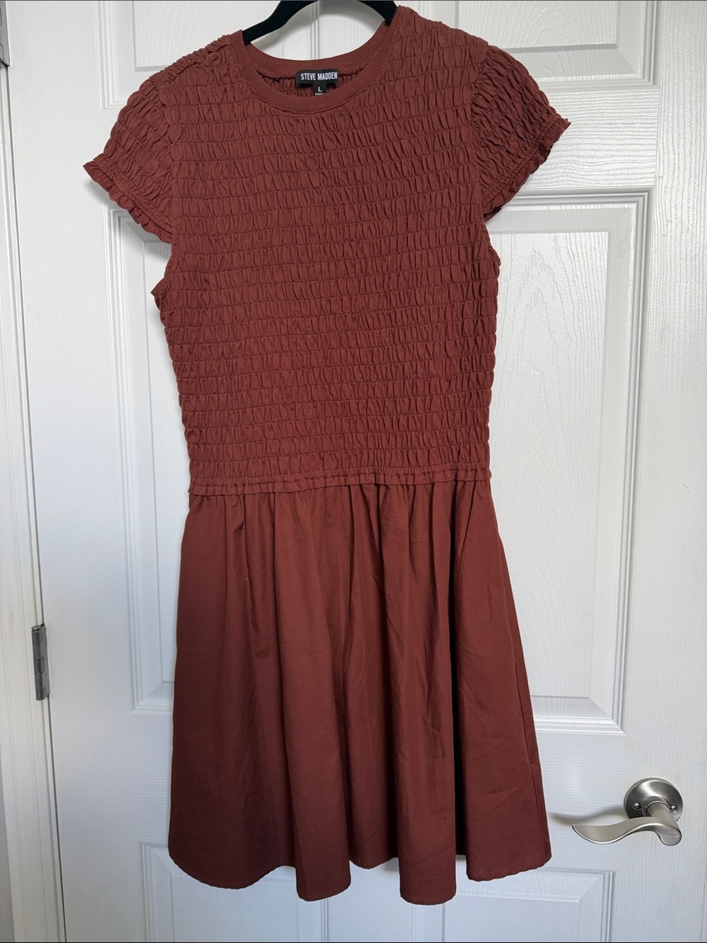 Steve Madden NWOT Brown Short Sleeve Smocked Dress Large